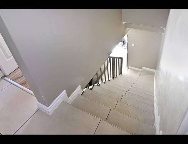 3 BEDROOM DUPLEX FOR SALE IN KYALAMI HILLS